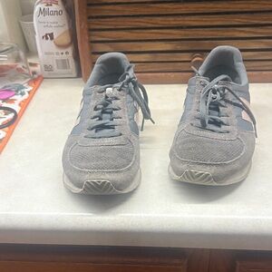 New Balance Gray and Pink Athletic Shoes